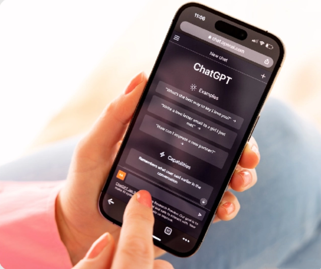 ChatGPT上架App Store,正式点燃移动端AI之战!