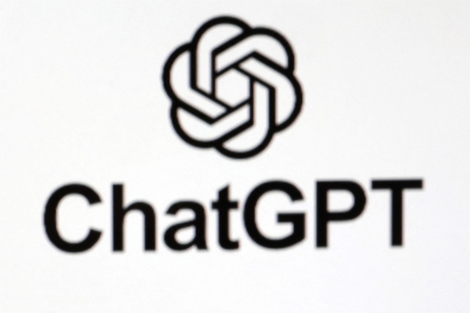 OpenAI发布企业版ChatGPT,可根据行业定制AI